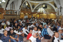  بالفيديو: جموع غفيرة من الأهالي يؤدون صلاة عيد الفطر السعيد في مسجد المحمودية بيافا